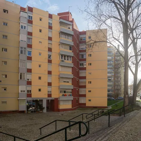 Olivais By Interhome Διαμέρισμα *